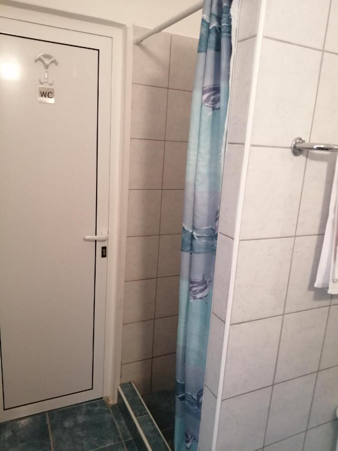 Apartments Mirana Ljubac  Ngoại thất bức ảnh